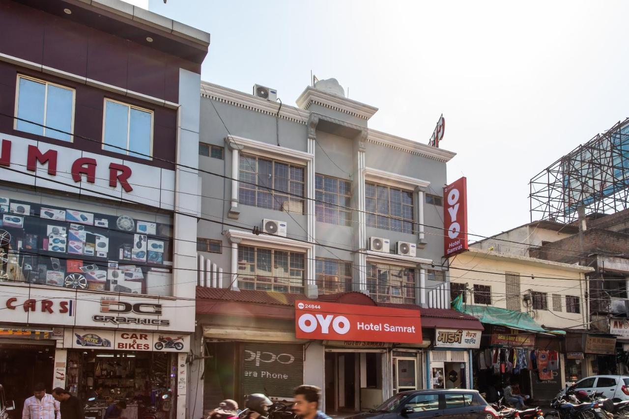 בהופאל Oyo 24844 Hotel Samrat מראה חיצוני תמונה
