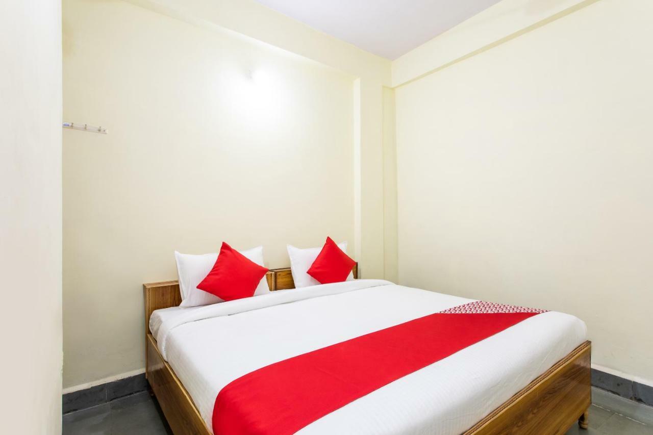 בהופאל Oyo 24844 Hotel Samrat מראה חיצוני תמונה